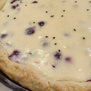 Вишневый пирог в сметанной заливке Вишневый пирог в сметанной заливке