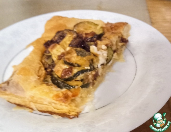Пирог из кабачков, феты и лука Пирог из кабачков, феты и лука