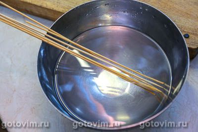 Куриные крылышки на шпажках в духовке Куриные крылышки на шпажках в духовке