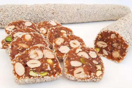 Финиковая колбаса Финиковая колбаса