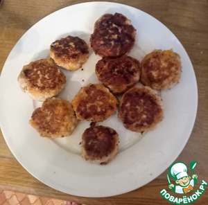 Фрикадельки с арахисовой подливой