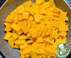 Фрикадельки в тыквенном соусом