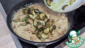 Фрикасе из цуккини и курицы Фрикасе из цуккини и курицы