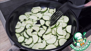 Фрикасе из цуккини и курицы Фрикасе из цуккини и курицы