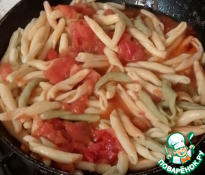 Фузилли с соусом "быстро-быстро"