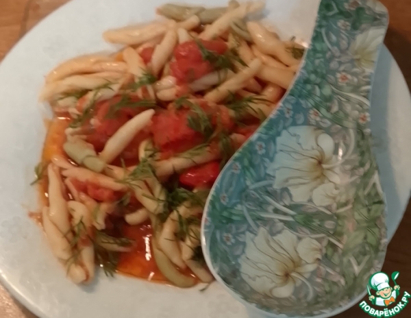 Фузилли с соусом "быстро-быстро"