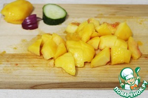 Гаспачо из персиков и томатов Гаспачо из персиков и томатов