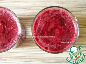 Гаспачо со свеклой и вишней Гаспачо со свеклой и вишней