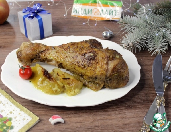 Голень индейки с яблоками Голень индейки с яблоками