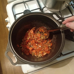 Гороховый крем-суп с копченостями