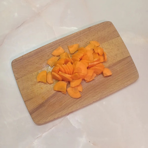 Гороховый крем-суп с копченостями