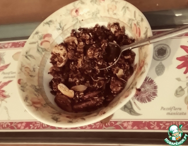 Гранола с медом, соевым соусом, орехами