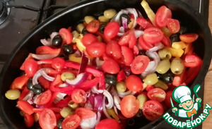 Греческий салат, запечённый с орзо Греческий салат, запечённый с орзо