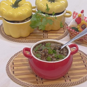 Гречневая каша с грибами и сельдереем