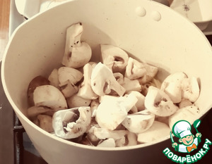 Грибной суп с йогуртом, фасолью, орзо