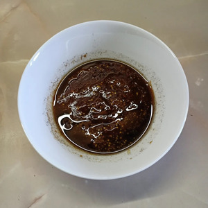 Грудинка, запеченная с томатной пастой