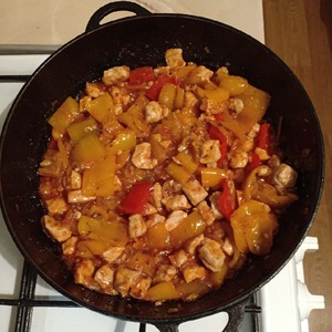 Гуляш с болгарским перцем Гуляш с болгарским перцем