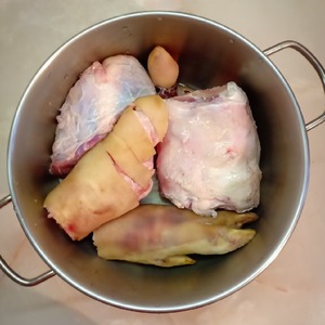 Холодец из ножек Холодец из ножек