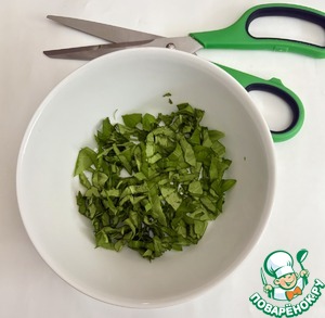 Холодный суп из цуккини и горошка Холодный суп из цуккини и горошка