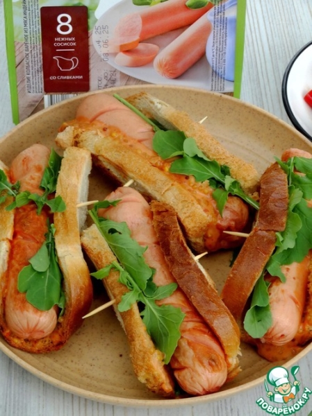 Хот-дог с хлебом Хот-дог с хлебом