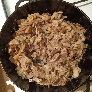 Икра грибная из вешенок с чесноком Икра грибная из вешенок с чесноком