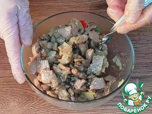 Индейка с грибами на овощной подушке Индейка с грибами на овощной подушке