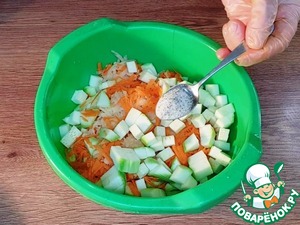 Индейка с грибами на овощной подушке Индейка с грибами на овощной подушке