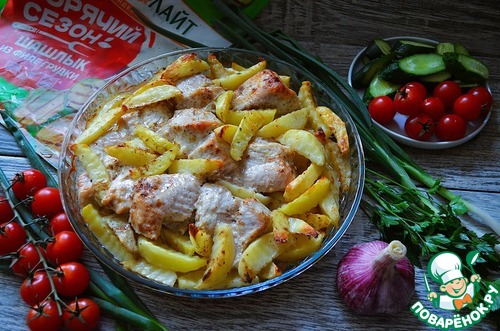 Индейка в маринаде запечённая с картофелем Индейка в маринаде запечённая с картофелем