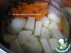 Индейка в сливочном соусе с овощами Индейка в сливочном соусе с овощами