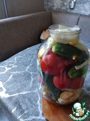 Яблочно-луковые томаты Яблочно-луковые томаты