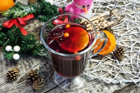 Ягодный безалкогольный глинтвейн Ягодный безалкогольный глинтвейн