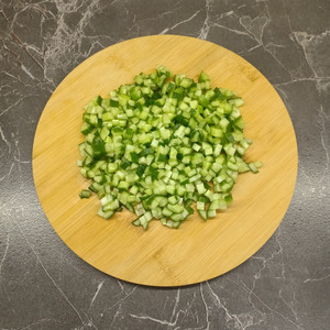 Яичный салат с огурцом и сельдереем Яичный салат с огурцом и сельдереем