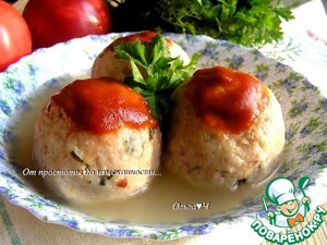 Канедерли из хлеба и колбас в бульоне