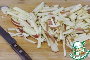 Капустно-морковный салат с яблоком Капустно-морковный салат с яблоком