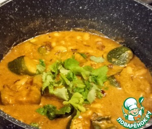 Карри из цуккини и белой фасоли