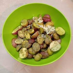 Картофель с травами в духовке Картофель с травами в духовке