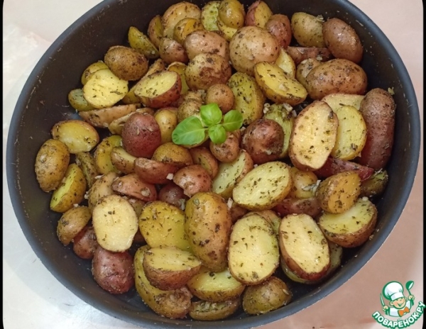 Картофель с травами в духовке Картофель с травами в духовке