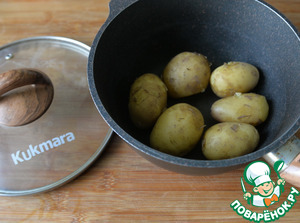 Картофельный салат с каперсами и базиликом Картофельный салат с каперсами и базиликом