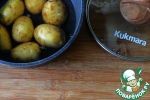 Картофельный салат с каперсами и базиликом Картофельный салат с каперсами и базиликом