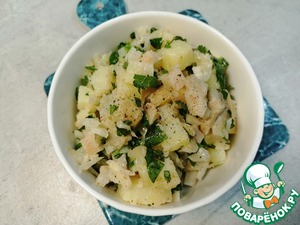 Картофельный салат с солеными груздями Картофельный салат с солеными груздями