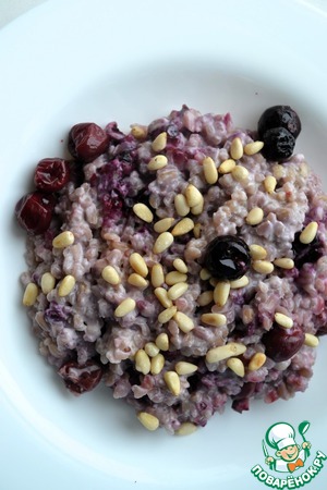 Каша из булгура с ягодами Каша из булгура с ягодами