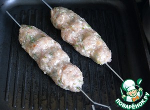 Кебабы из индейки с быстромаринованными помидорами Кебабы из индейки с быстромаринованными помидорами