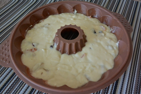 Кекс с сухофруктами и ягодами