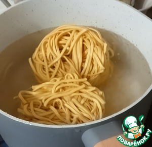 Керабу с лапшой и креветками