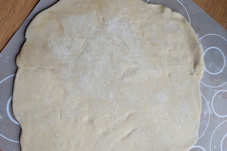 Киш с грибами и моцареллой