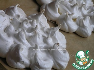 Кокосовый торт-безе с ананасами Кокосовый торт-безе с ананасами