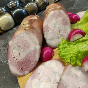 Колбаса рубленая из свинины и курицы Колбаса рубленая из свинины и курицы