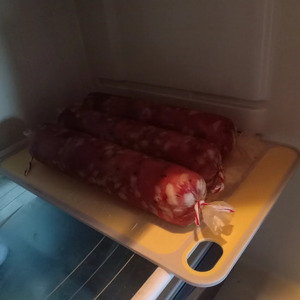 Колбаса рубленая из свинины и курицы Колбаса рубленая из свинины и курицы