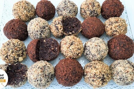 Конфеты из чернослива и орехов Конфеты из чернослива и орехов