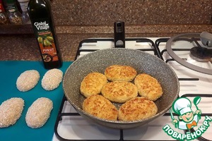 Котлеты из трех видов рыб с салом